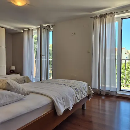 Apartmán Nomi